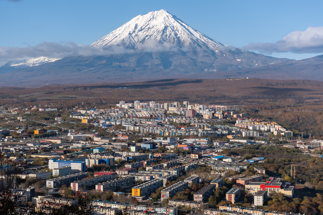 Петропавловск-Камчатский и Корякский вулкан