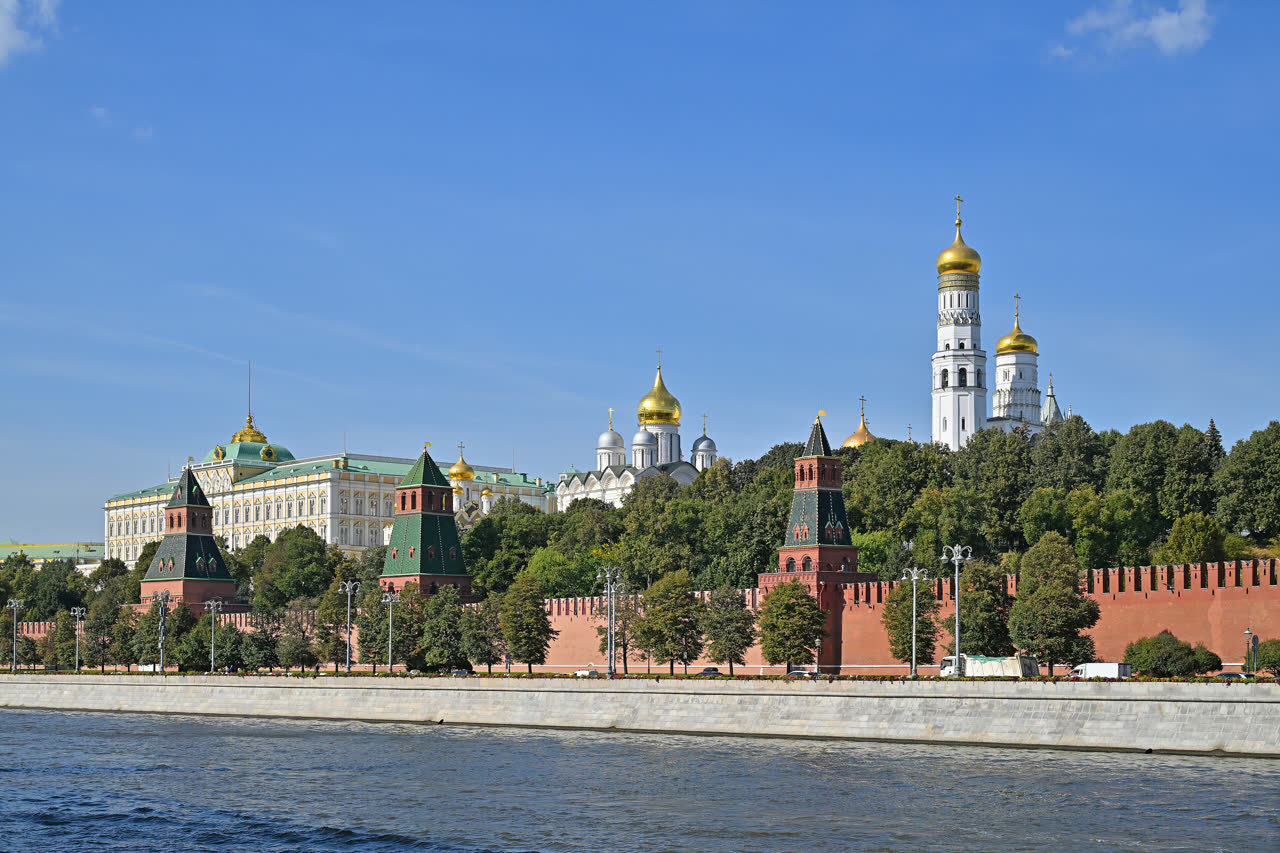Московский Кремль с Софийской набережной