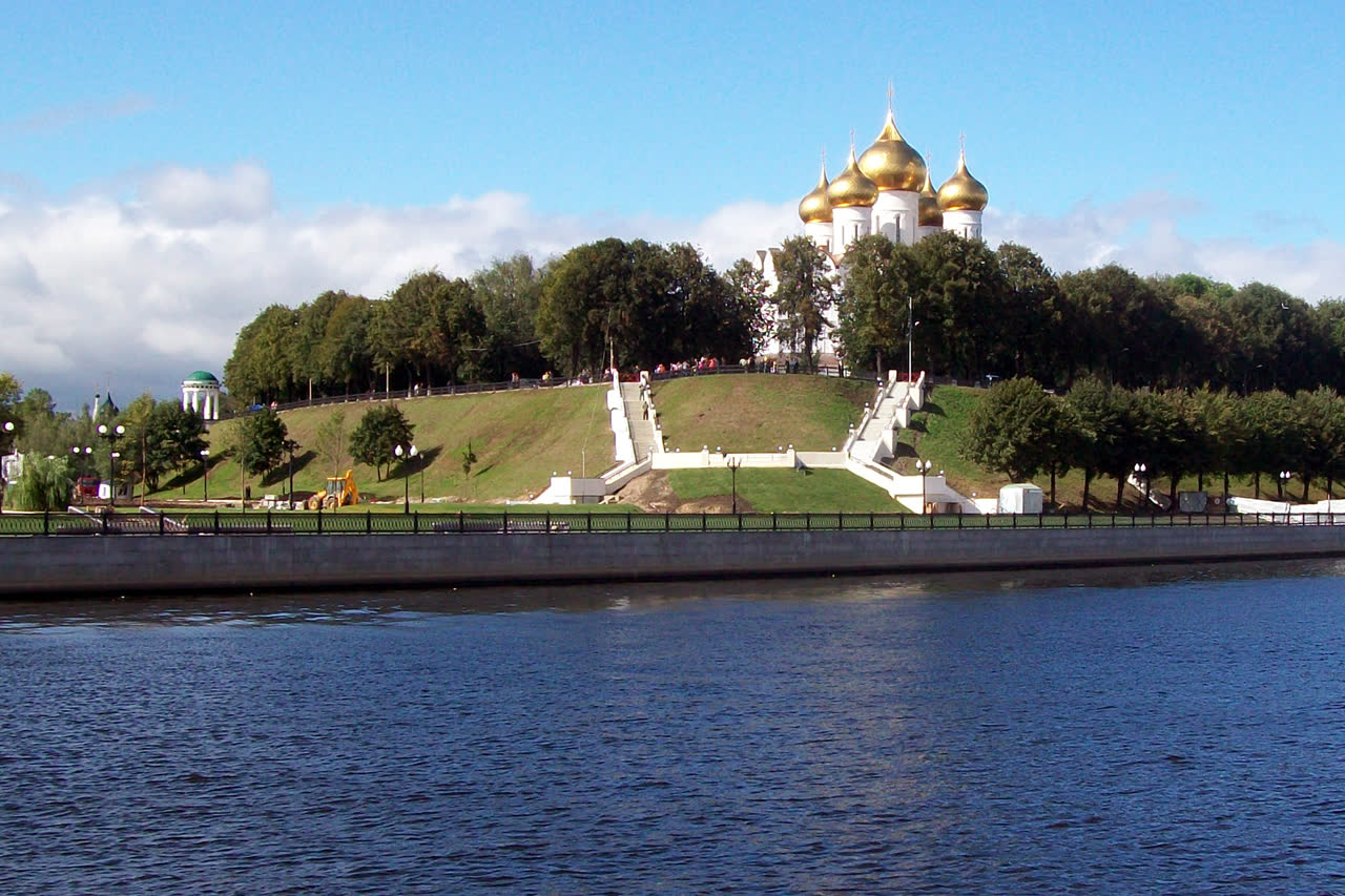 Успенский собор и Стрелка